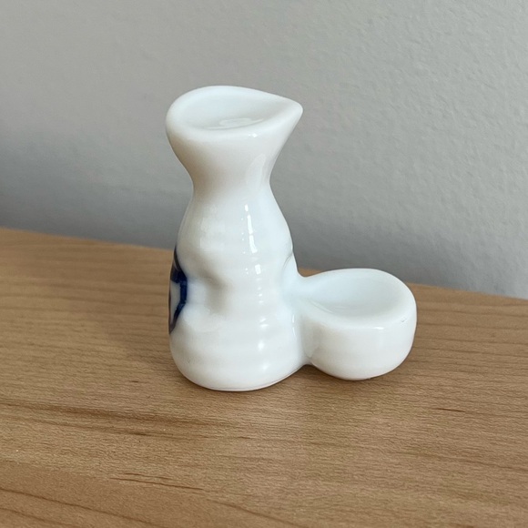 Ceramic Mount Fuji and Sakura Chopstick Rests - Picture 3 of 6